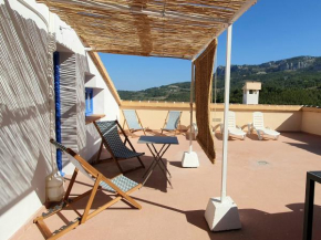 ÁTICO GUADALEST rooftop apartment with 360º views and art